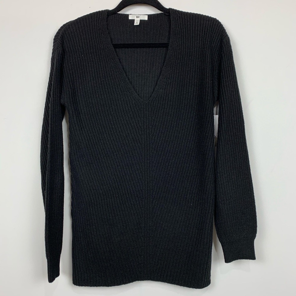 NWT BP. V-Neck Sweater in Black - Picture 3 of 4